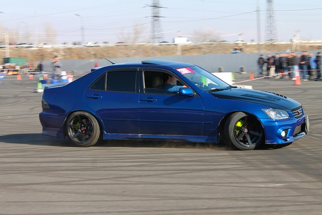 赛事中遭受 赛事中遭受