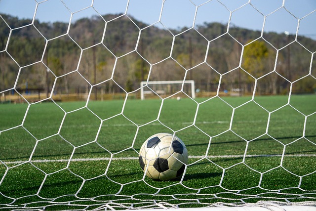 紧密配合 紧密配合